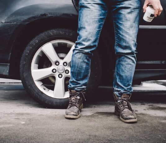 Auto na długi termin w Katowicach – jakie zalety ma takie rozwiązanie?